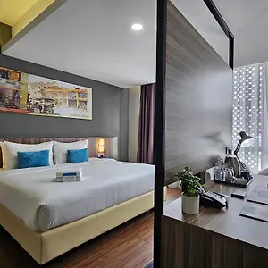Hotel Days & By Wyndham Kl - Chan Sow Lin Mrt Or Lrt